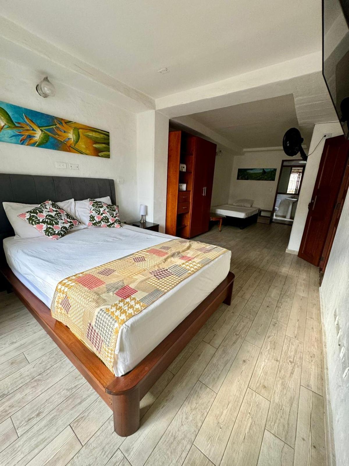Hotel Casa Bresse Cali Bagian luar foto