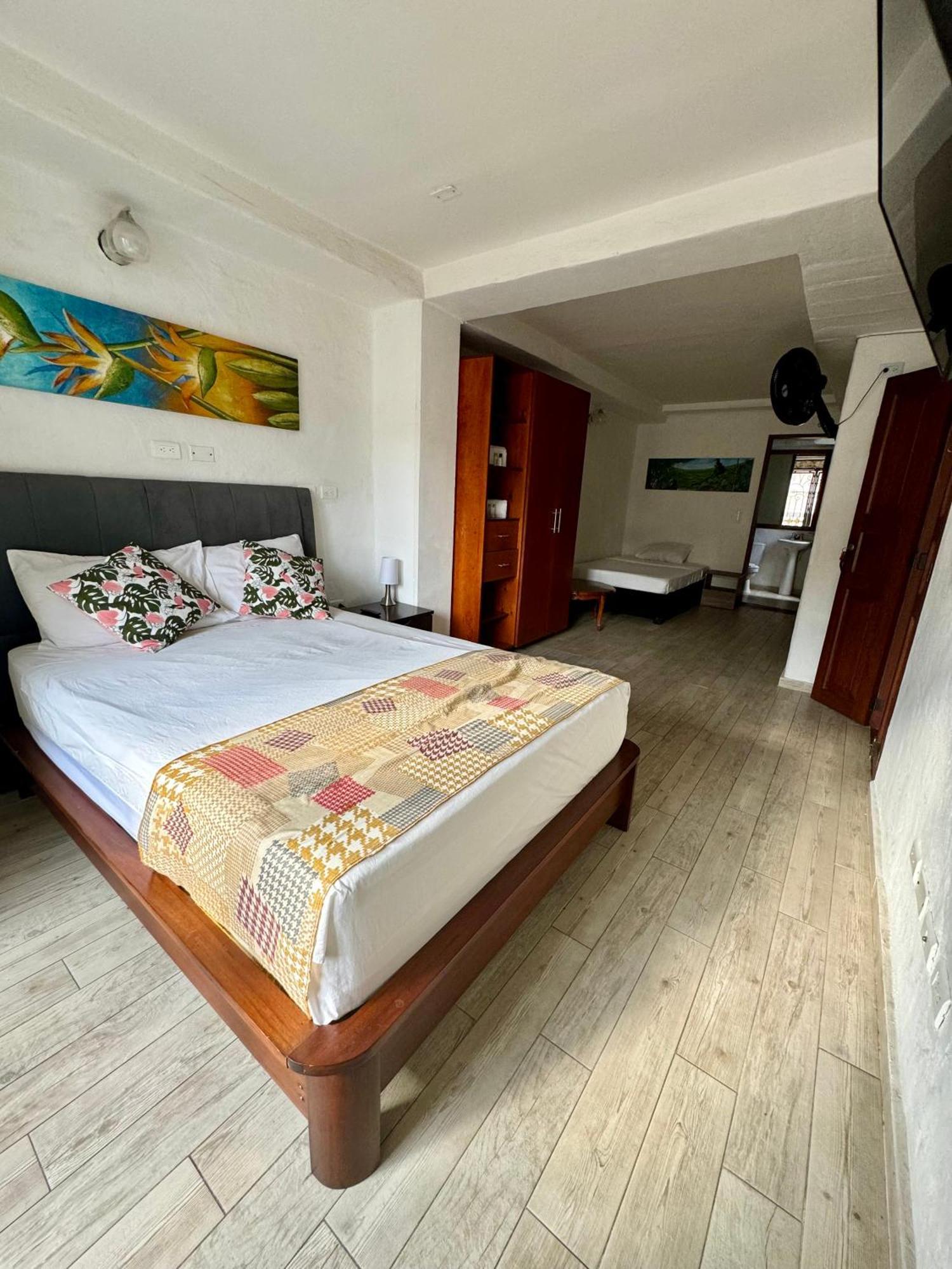 Hotel Casa Bresse Cali Bagian luar foto
